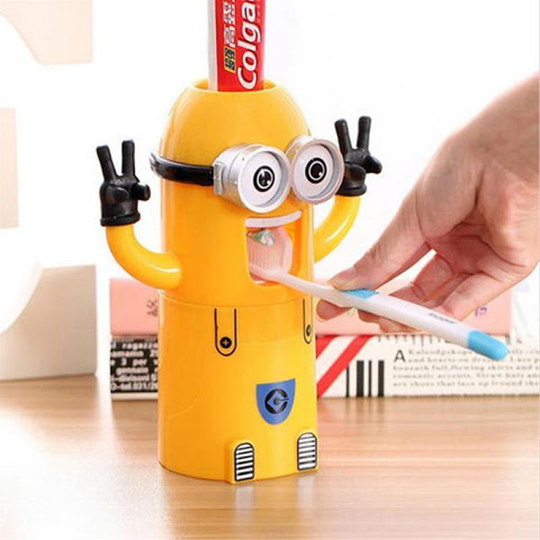 Dozator pasta de dinti cu suport pentru 2 periute, model Minions - Shopmix